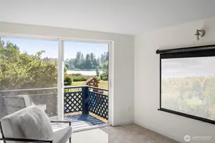 12049 NE 97th St, Kirkland, WA 98033 - Photo 19