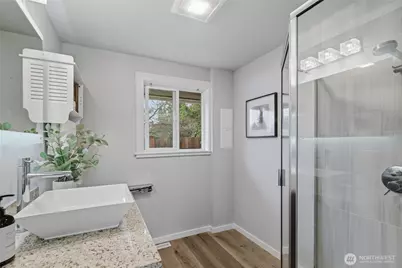 14245 Lake Hills Blvd, Bellevue, WA 98007 - Photo 25