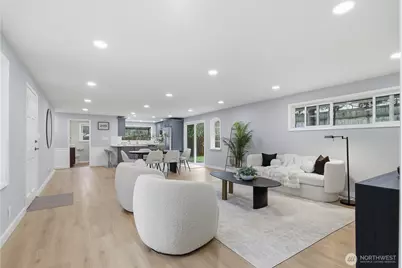 14245 Lake Hills Blvd, Bellevue, WA 98007 - Photo 9