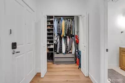 300 110th Avenue NE #314, Bellevue, WA 98004 - Photo 29