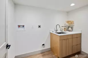 817 26th Ave, Seattle, WA 98122 - Photo 31