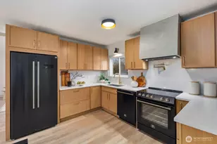 817 26th Ave, Seattle, WA 98122 - Photo 9