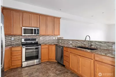 1850 SW Scenic Heights Street #B303, Oak Harbor, WA 98277 - Photo 11