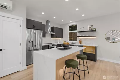 9230 22nd Avenue SW, Seattle, WA 98106 - Photo 9