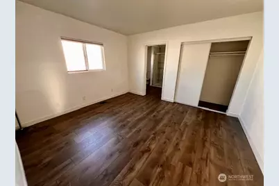 214 S 126th Street, Seattle, WA 98168 - Photo 7