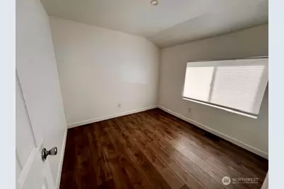 214 S 126th Street, Seattle, WA 98168 - Photo 13