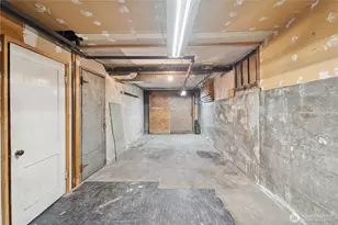 209 W Blaine St, Seattle, WA 98119 - Photo 31