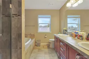 11107 SE 162nd St, Renton, WA 98055 - Photo 9