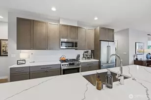 229 NE 185th St, Shoreline, WA 98155 - Photo 7