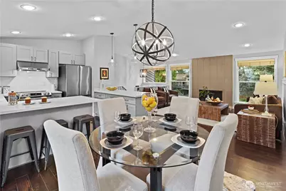 9015 NE 142nd Way, Kirkland, WA 98034 - Photo 11