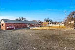 319 E 3rd St, Lind, WA 99341 - Photo 3