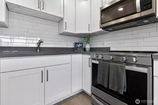 601 S 227th St, Des Moines, WA 98198 - Photo 13