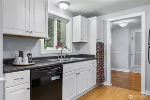 12818 8th Ave NE, Seattle, WA 98125 - Photo 11