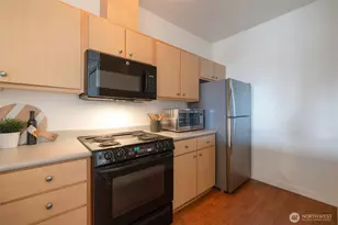 13301 SE 79th Pl, Newcastle, WA 98059 - Photo 13