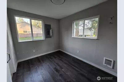 10228 Alaska Street S, Tacoma, WA 98444 - Photo 11