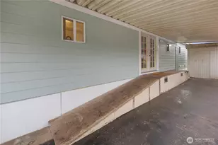 15713 81st St E, Puyallup, WA 98372 - Photo 31