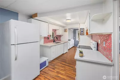 15713 81st Street E #135, Puyallup, WA 98372 - Photo 11