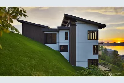 1017 California Lane SW, Seattle, WA 98116 - Photo 9