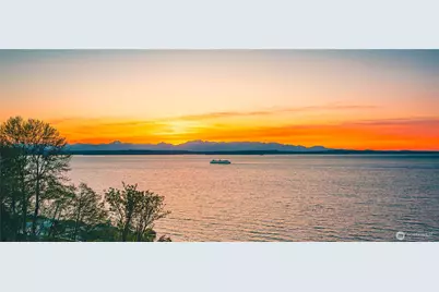 1017 California Lane SW, Seattle, WA 98116 - Photo 1