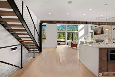 811 E Hyak Dr, Snoqualmie Pass, WA 98068 - Photo 15