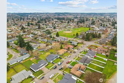 1310 12th Avenue NW, Puyallup, WA 98371 - Photo 23