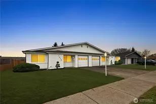 1310 12th Ave NW, Puyallup, WA 98371 - Photo 1