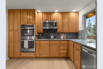 14415 NE 66th Court, Redmond, WA 98052 - Photo 11