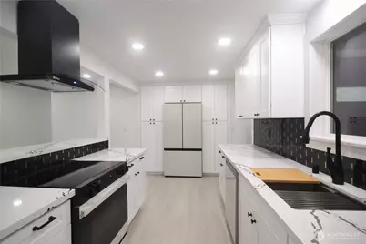 1410 Beech Avenue, Steilacoom, WA 98388 - Photo 7