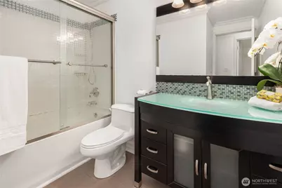 4316 W Lake Sammamish Parkway SE #H103, Issaquah, WA 98027 - Photo 9