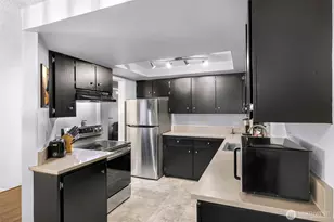 1211 N 8th St, Mount Vernon, WA 98273 - Photo 3