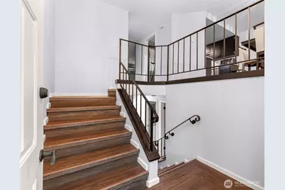 1211 N 8th Street #2, Mount Vernon, WA 98273 - Photo 3