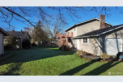 2010 Sandalwood Street, Mount Vernon, WA 98273 - Photo 13