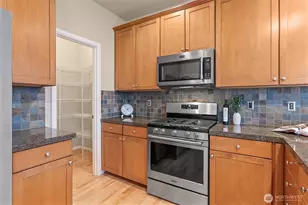 16106 35th Dr SE, Mill Creek, WA 98012 - Photo 7