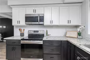 9906 328th St E, Graham, WA 98338 - Photo 9