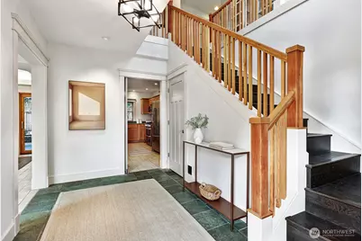 11551 34th Avenue NE, Seattle, WA 98125 - Photo 3