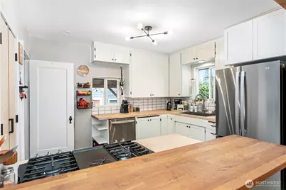 2920 Elm Street, Bellingham, WA 98225 - Photo 15