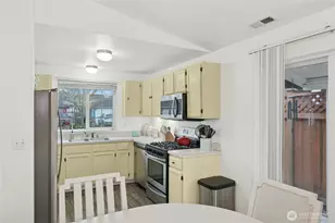 4318 150th St NE, Marysville, WA 98271 - Photo 11