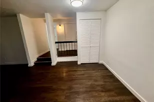 8637 Zircon Dr SW, Tacoma, WA 98498 - Photo 3