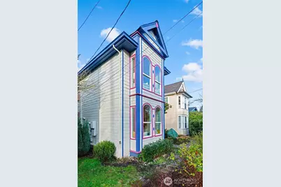 9221 College Way N, Seattle, WA 98103 - Photo 3