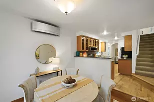 9221 College Way N, Seattle, WA 98103 - Photo 7