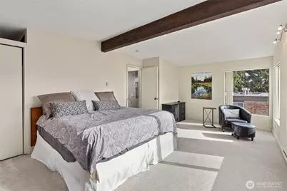 561 Lee Street, Seattle, WA 98109 - Photo 19