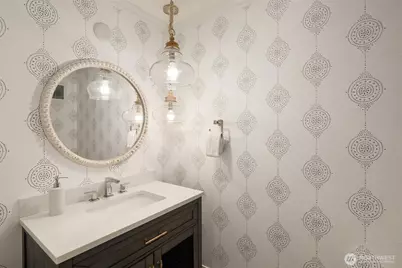 9234 NE 25th Street, Clyde Hill, WA 98004 - Photo 29