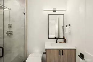 9234 NE 25th St, Clyde Hill, WA 98004 - Photo 31