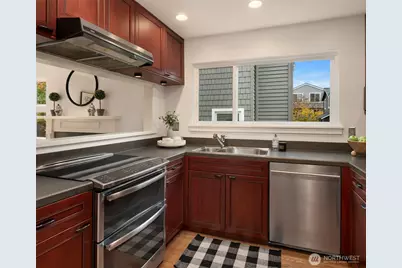 1929 42nd Avenue E #B, Seattle, WA 98112 - Photo 7