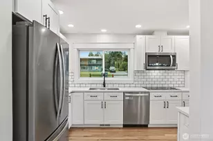 1530 Crestview Dr, Bremerton, WA 98312 - Photo 7