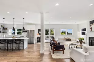 8912 17th Ave NE, Seattle, WA 98115 - Photo 3