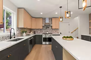 742 N 104th St, Seattle, WA 98133 - Photo 7