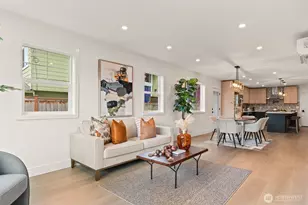 742 N 104th St, Seattle, WA 98133 - Photo 3