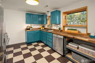 3810 Courtland Pl S, Seattle, WA 98118 - Photo 7