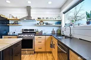 113 Marine View Pl, Port Townsend, WA 98368 - Photo 13